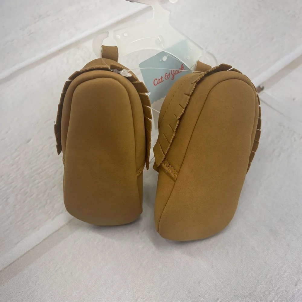 NWT Baby Classic Brown Moccasins 3-6 Months‎